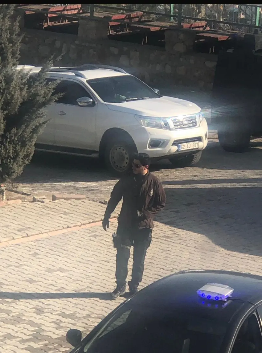 Gülistan Doku soruşturması: ‘Silahım yok’ diyen Mustafa Türkay Sonel’in tabancalı fotoğrafı ortaya çıktı - Resim : 5